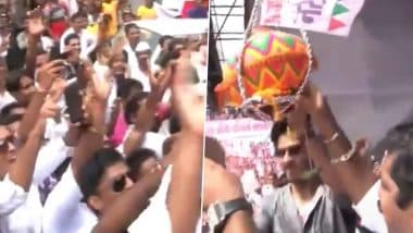 Krishna Janmashtami 2024: Shah Rukh Khan Enthusiastically Breaks Dahi Handi in This Viral Throwback Video – WATCH