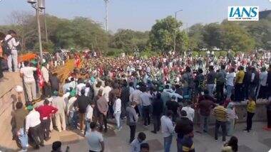 Farmers' 'Delhi Chalo' March on Land Compensation Stopped at Noida-Delhi Border, Protesters Give 7-Day Ultimatum